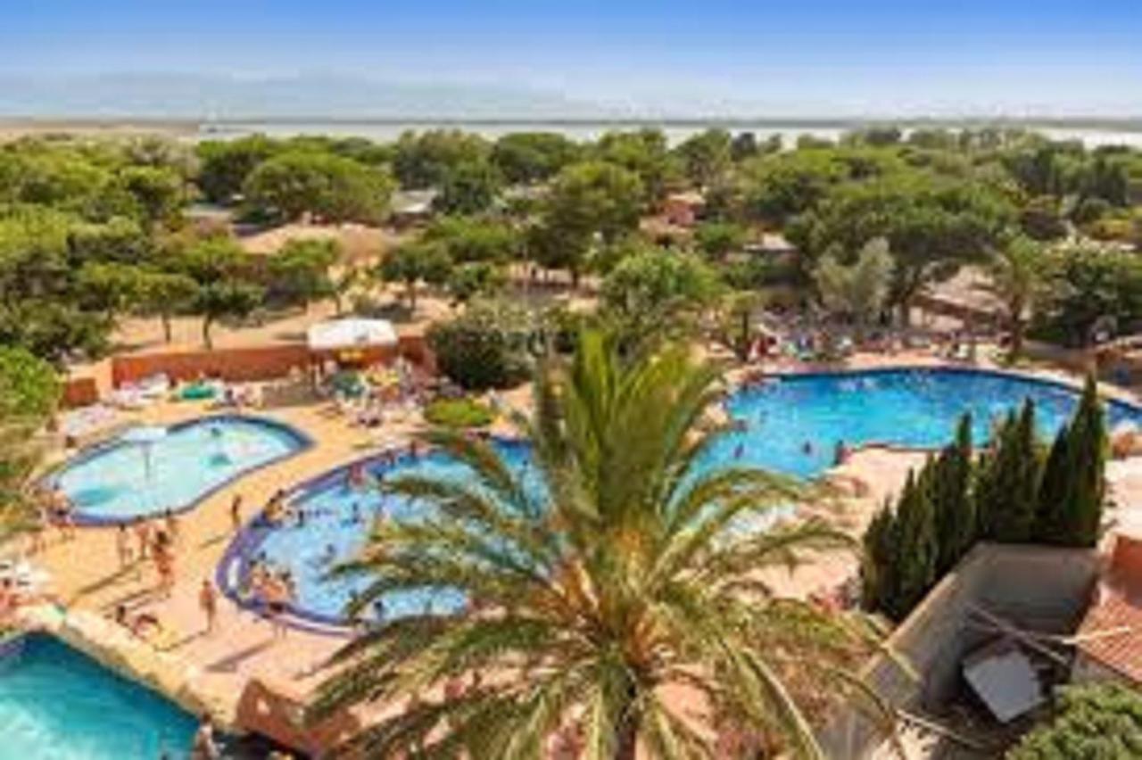 Mhvacances Louent Plusieurs Mobilhomes Dans Camping 4 Etoiles A 200M De La Plage Et Cure Thermale Canet-en-Roussillon Esterno foto
