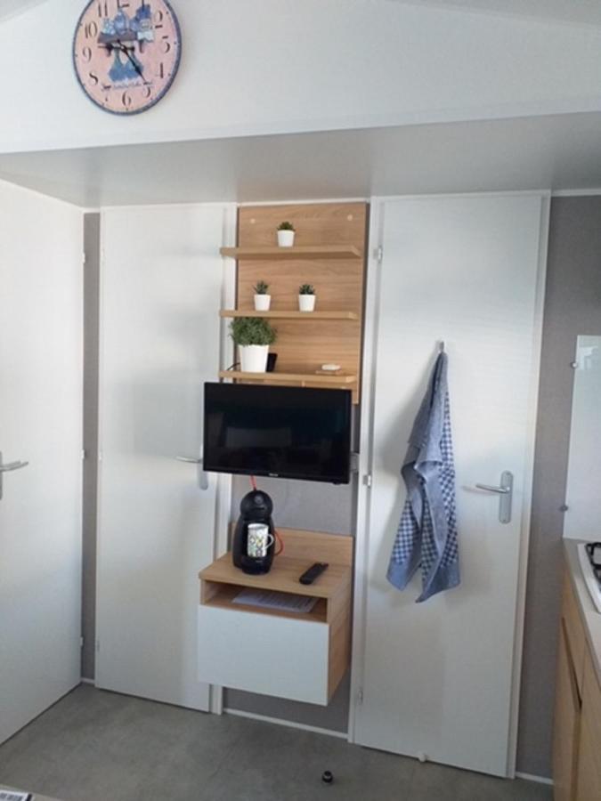Mhvacances Louent Plusieurs Mobilhomes Dans Camping 4 Etoiles A 200M De La Plage Et Cure Thermale Canet-en-Roussillon Esterno foto