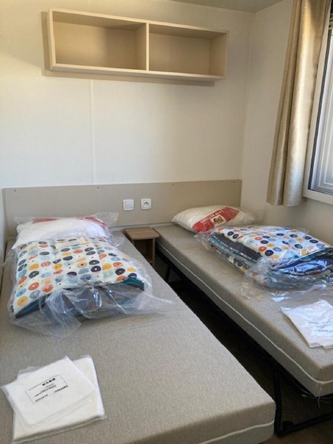 Mhvacances Louent Plusieurs Mobilhomes Dans Camping 4 Etoiles A 200M De La Plage Et Cure Thermale Canet-en-Roussillon Esterno foto