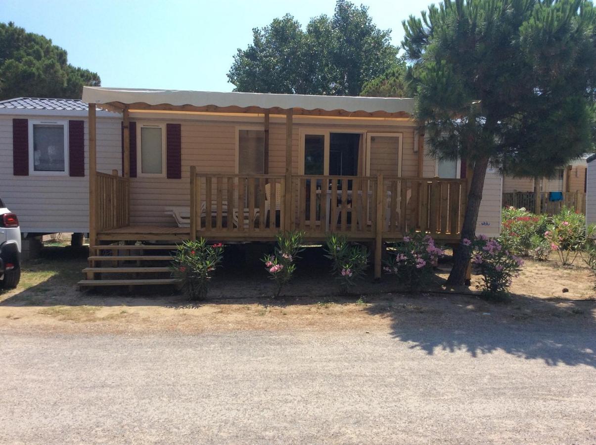 Mhvacances Louent Plusieurs Mobilhomes Dans Camping 4 Etoiles A 200M De La Plage Et Cure Thermale Canet-en-Roussillon Esterno foto