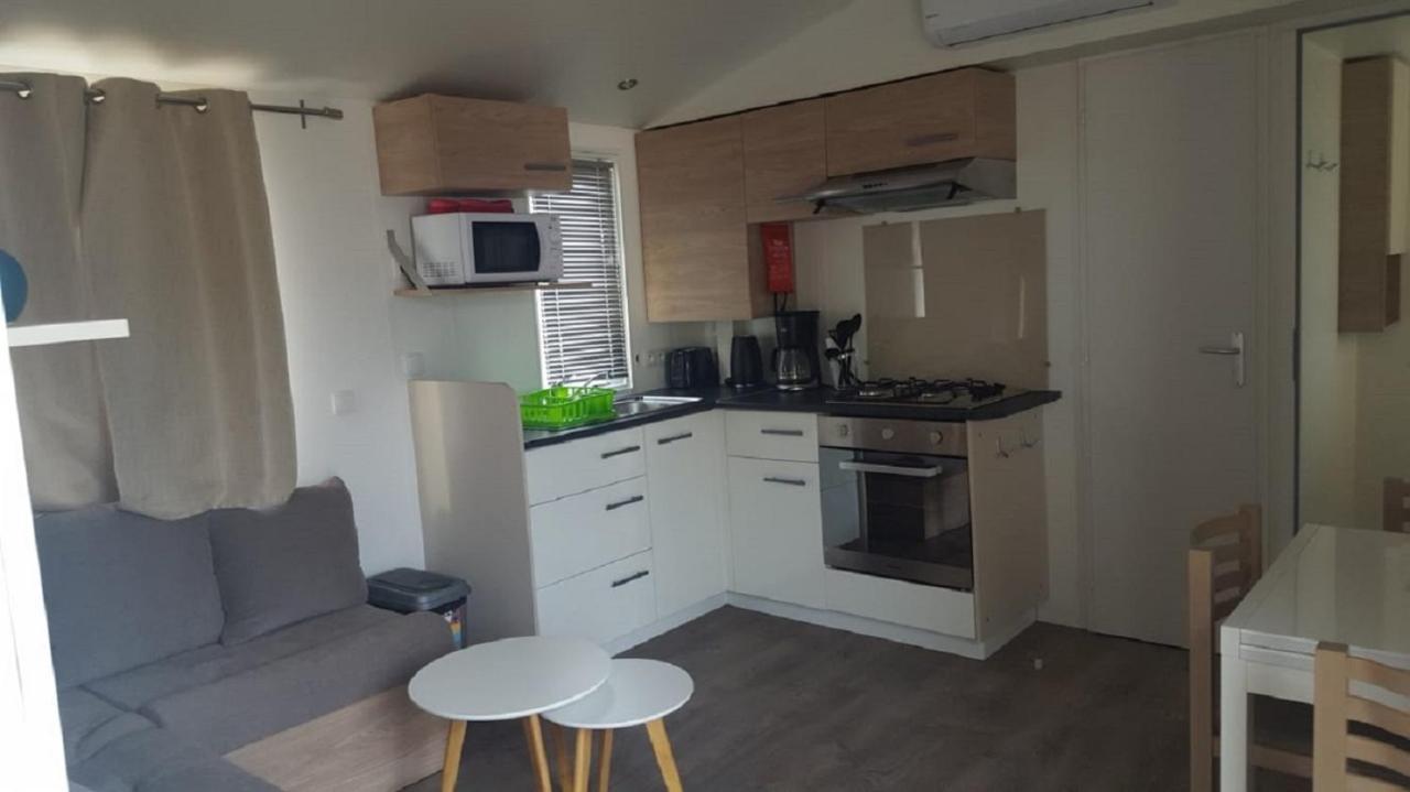Mhvacances Louent Plusieurs Mobilhomes Dans Camping 4 Etoiles A 200M De La Plage Et Cure Thermale Canet-en-Roussillon Esterno foto