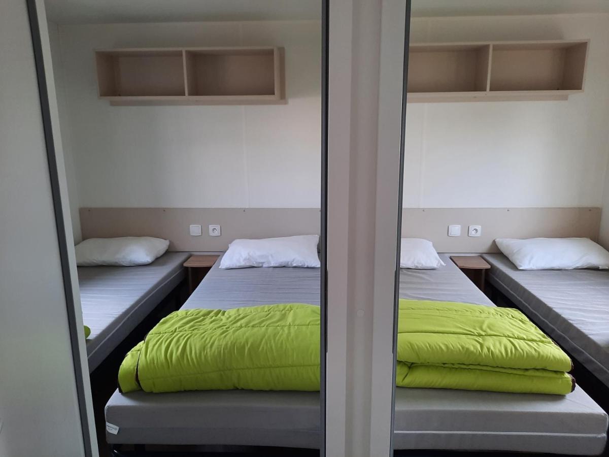 Mhvacances Louent Plusieurs Mobilhomes Dans Camping 4 Etoiles A 200M De La Plage Et Cure Thermale Canet-en-Roussillon Esterno foto